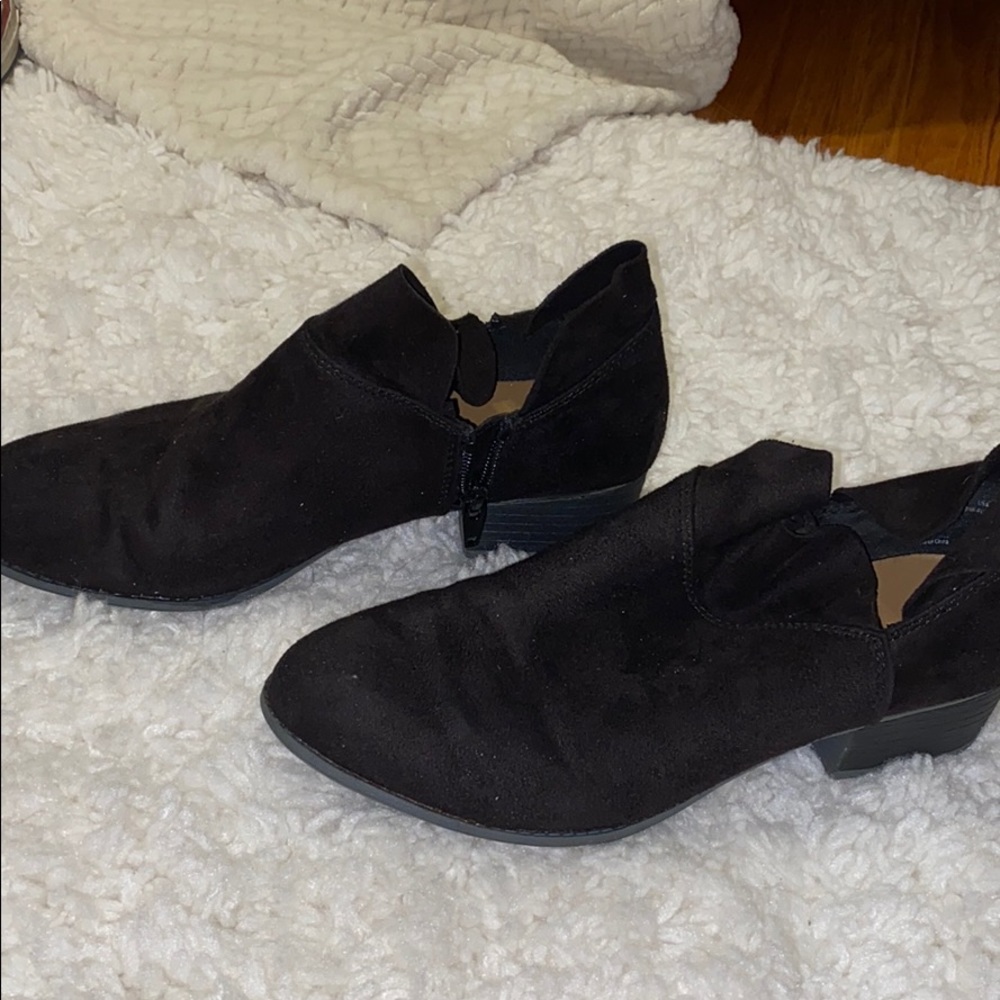 American Eagle Heels